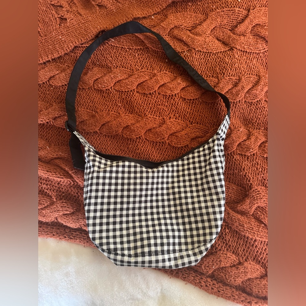BAGGU medium crescent bag, discontinued gingham pattern